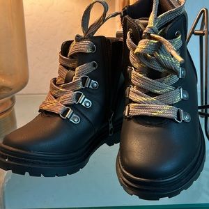 Cat and Jack weather boots